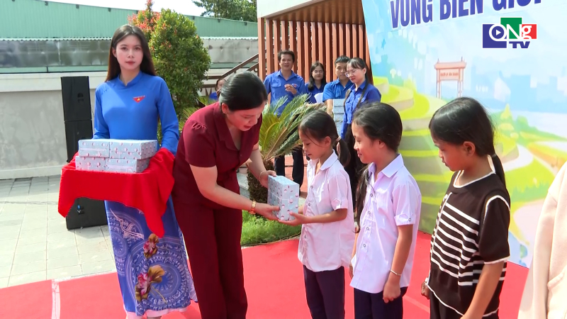 Khởi động Chiến dịch thanh ni&ecirc;n t&igrave;nh nguyện H&egrave; năm 2026