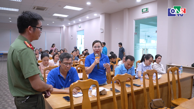 Tuy&ecirc;n truyền kỹ năng sử dụng mạng x&atilde; hội an to&agrave;n