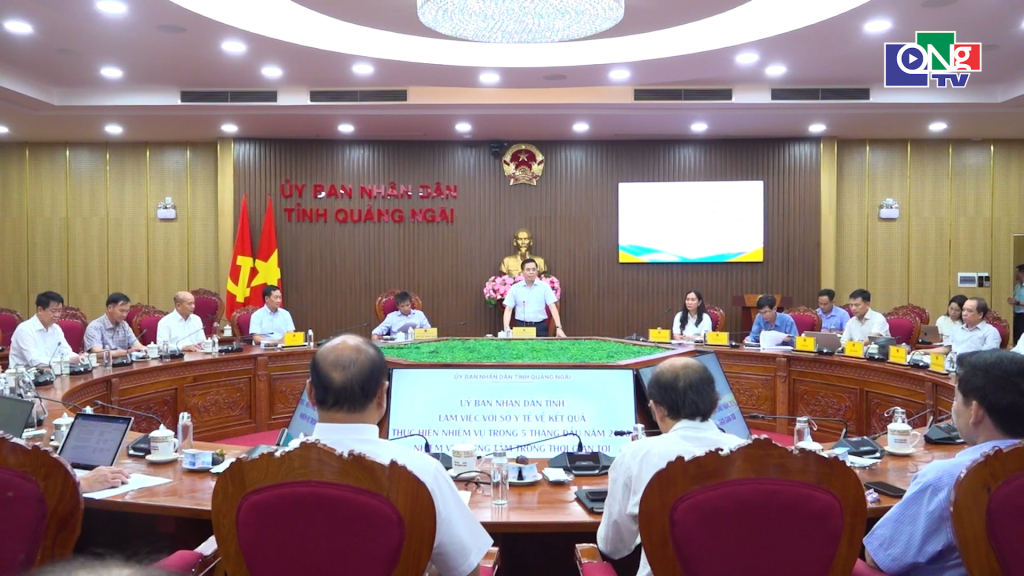 Quang cảnh buổi làm việc.