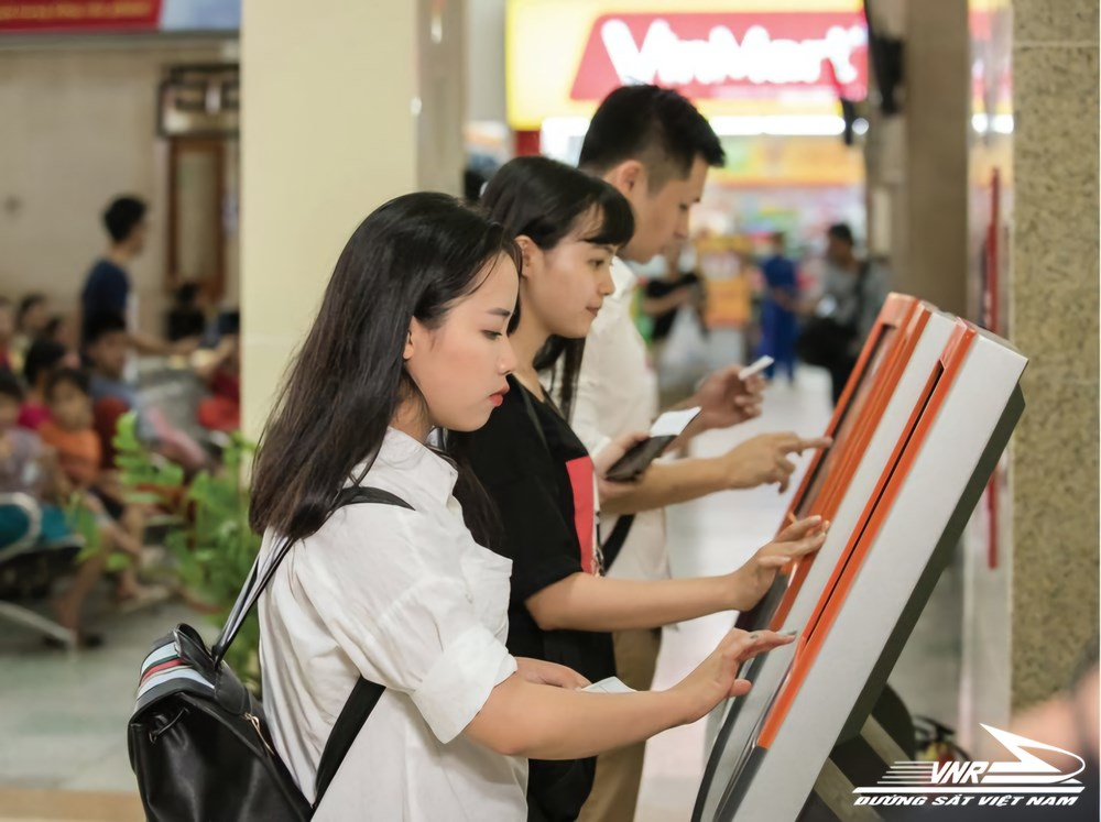 Ngành Đường sắt giảm giá vé tàu cho học sinh, sinh viên và người nhà từ nay đến hết tháng 10/2026