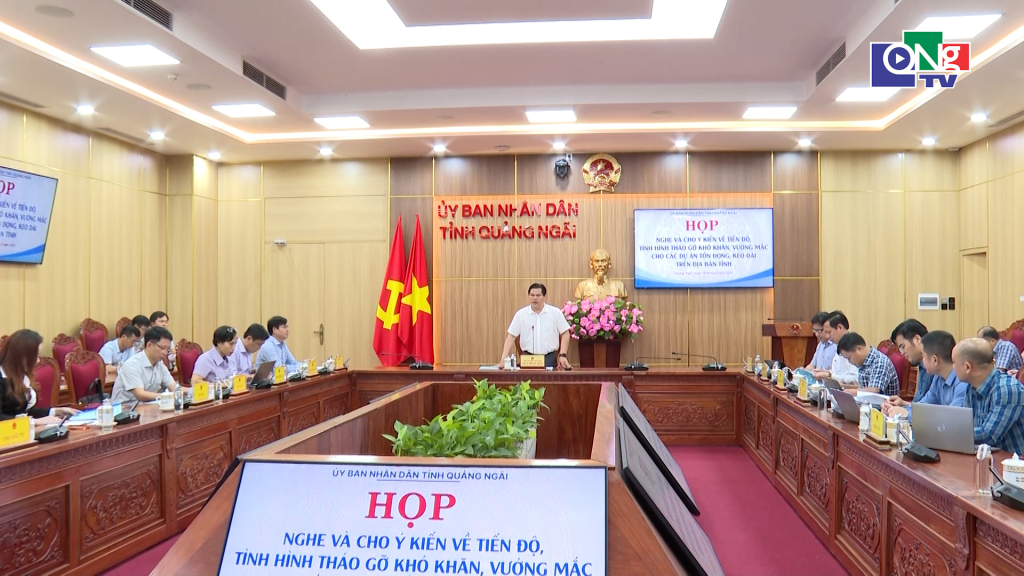 Quang cảnh cuộc họp.