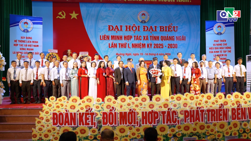 Ph&aacute;t triển kinh tế tập thể theo hướng hiện đại