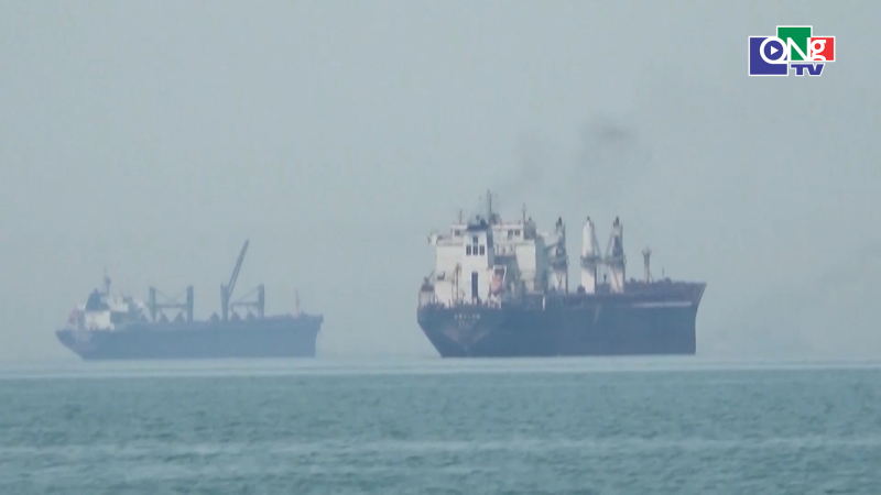 T&agrave;u chở dầu đầu ti&ecirc;n qua eo biển Hormuz sau thỏa thuận Mỹ - Iran