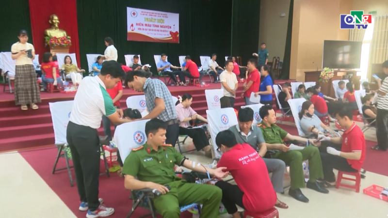 Hơn 12 ngh&igrave;n đơn vị m&aacute;u được tiếp nhận