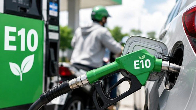 Xăng E10 b&aacute;n đại tr&agrave; tr&ecirc;n to&agrave;n quốc từ h&ocirc;m nay