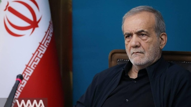 Iran b&aacute;c bỏ th&ocirc;ng tin Tổng thống Pezeshkian từ chức 