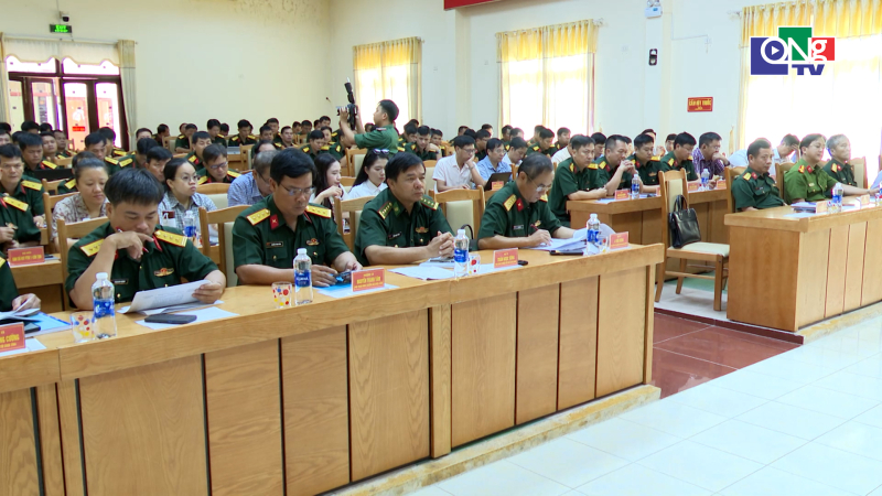 Phổ biến Luật Ph&ograve;ng thủ d&acirc;n sự v&agrave; Luật T&igrave;nh trạng khẩn cấp