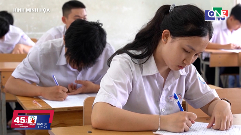 45 gi&acirc;y 1 chạm ng&agrave;y 03/6