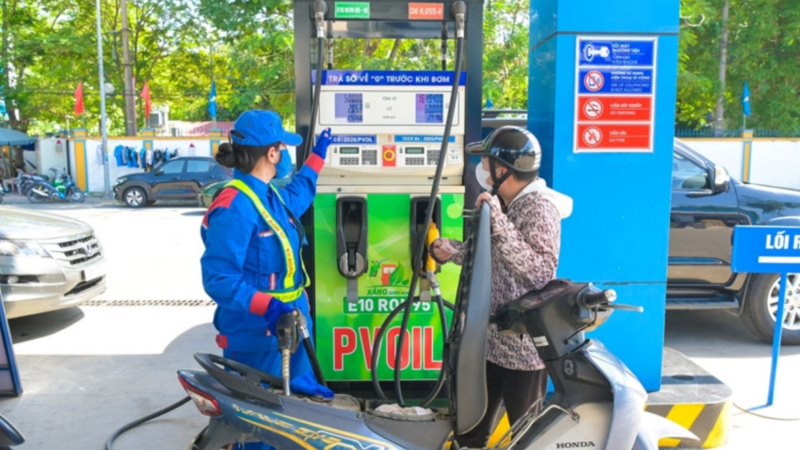 Kiểm tra, gi&aacute;m s&aacute;t chất lượng xăng E10