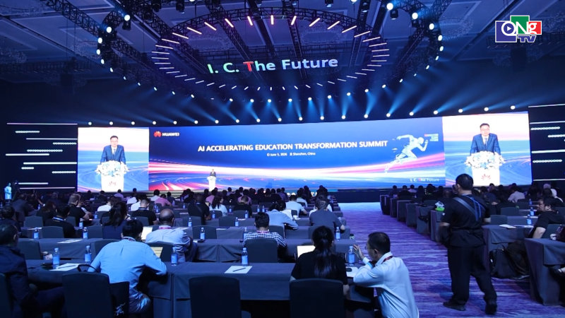 AI th&uacute;c đẩy chuyển đổi gi&aacute;o dục