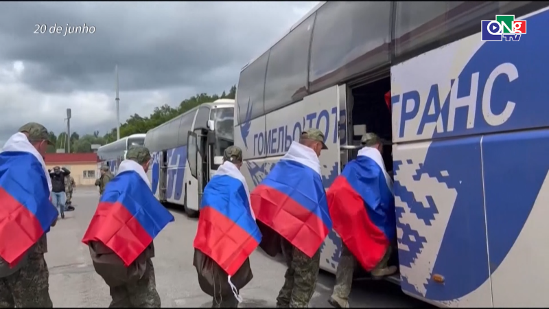 Nga v&agrave; Ukraine trao đổi t&ugrave; binh