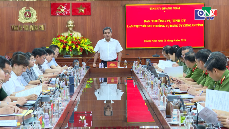 X&acirc;y dựng lực lượng c&ocirc;ng an ch&iacute;nh quy, tinh nhuệ, hiện đại