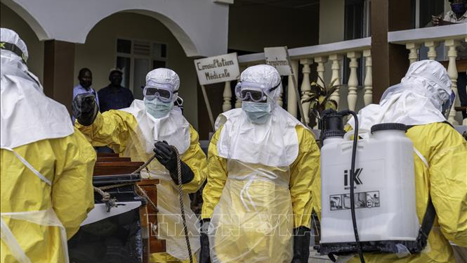 WHO cảnh b&aacute;o dịch Ebola đang lan rộng nhanh ch&oacute;ng 