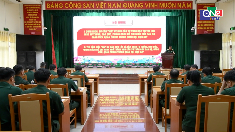 Gi&aacute;o dục ch&iacute;nh trị, ph&aacute;p luật cho c&aacute;n bộ lực lượng vũ trang 