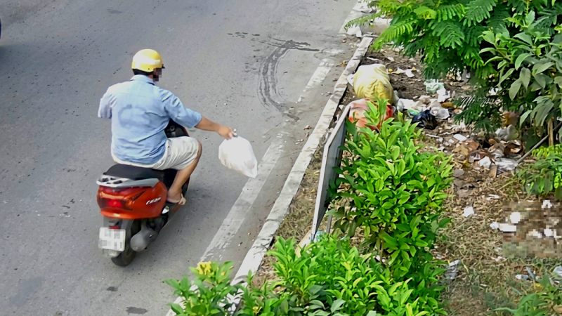 Đề xuất phạt tới 1 triệu đồng khi xả r&aacute;c hoặc đổ nước thải kh&ocirc;ng đ&uacute;ng quy định
