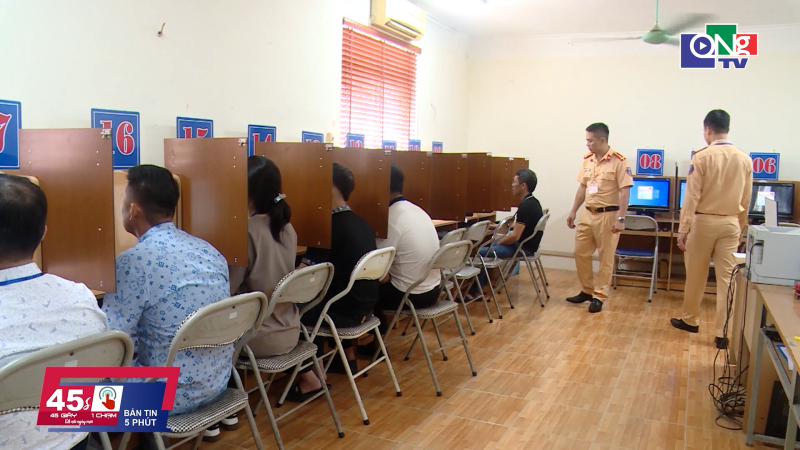 45 gi&acirc;y 1 chạm ng&agrave;y 15/6