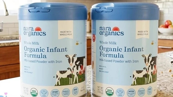 Một h&atilde;ng sữa tại Mỹ thu hồi sản phẩm do nghi nhiễm độc tố botulinum