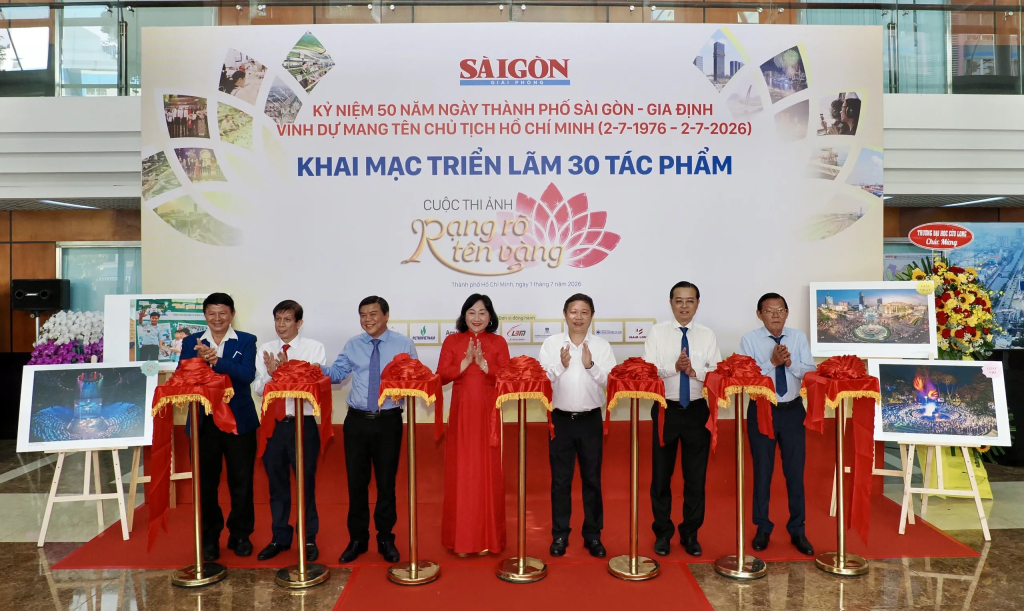 bao,sai,gon,giai,phong,trien,lam,anh,50,nam,tphcm,178290223391942126233,09370102.jpg