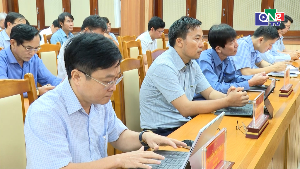 Các đại biểu dự hội nghị.