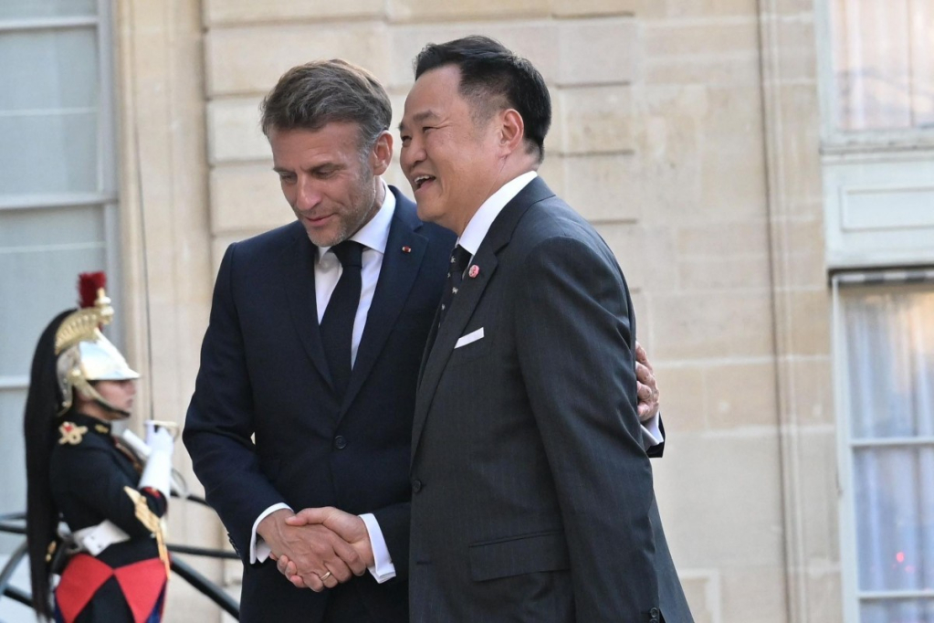 Tổng thống Pháp Emmanuel Macron và Thủ tướng Thái Lan Anutin Charnvirakul tại Điện Élysée ngày 25/5. Ảnh: Facebook/@Anutin Charnvirakul,n20260526171302,14593104.jpg