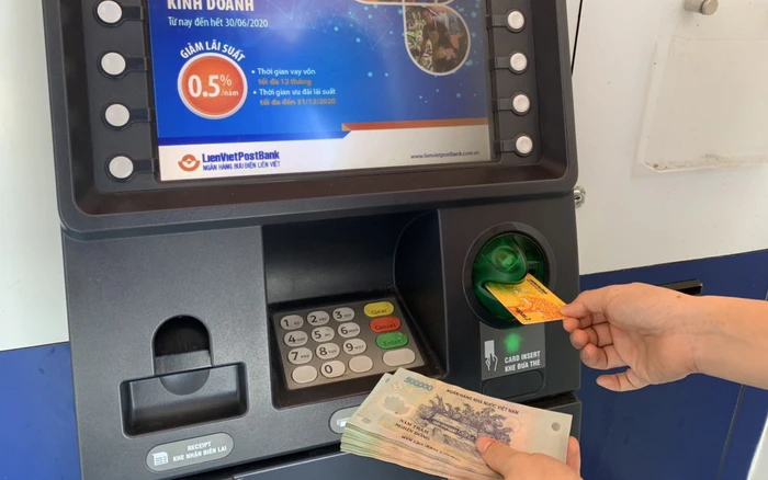 95707,nhan,luong,huu,tro,cap,bhxh,va,bhtn,qua,tai,khoan,the,atm,mang,lai,nhieu,tien,ich,1714831111238,17148311115791388404839,158,0,956,1276,crop,1714,09520513.jpg