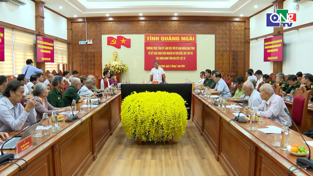 Quang cảnh buổi làm việc.