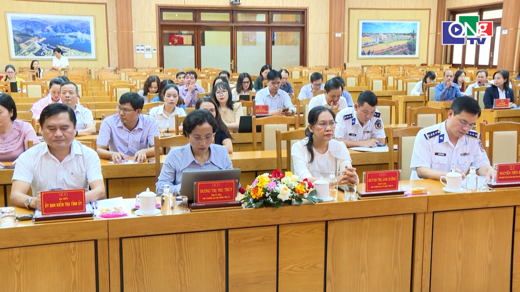 Quang cảnh hội nghị.