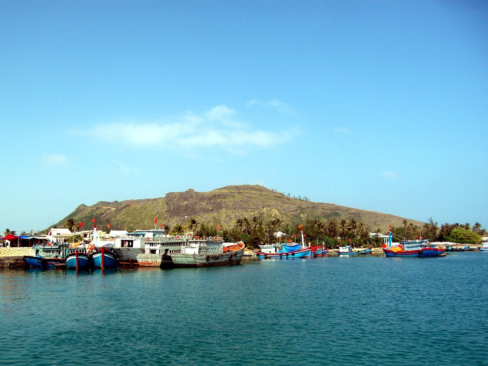 Núi Thới Lới.