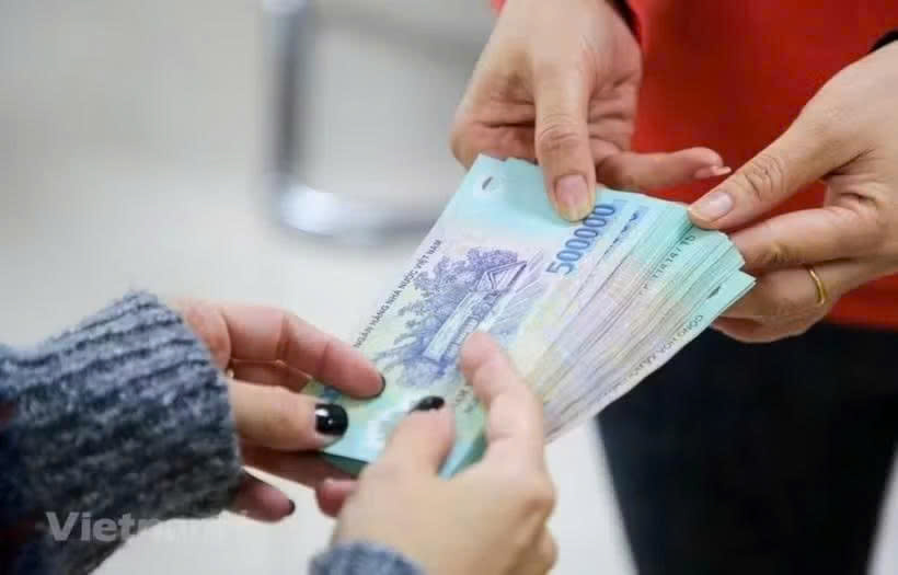 Mức lương tối thiểu vùng năm 2027 sẽ tăng từ 310.000-390.000 đồng, tương ứng tỷ lệ bình quân 7,8% so với mức hiện hành. Ảnh: PV/Vietnam+