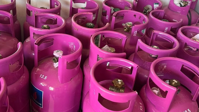 Gi&aacute; gas lao dốc mạnh 