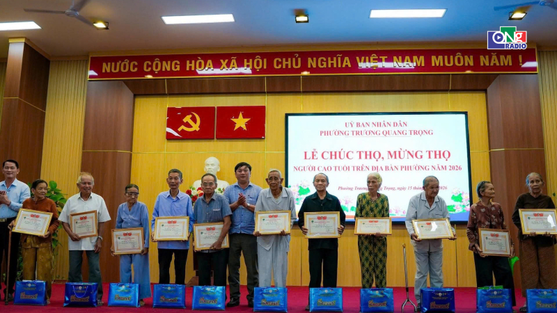 Ch&iacute;nh s&aacute;ch mới về ch&uacute;c thọ, mừng thọ người cao tuổi tại Quảng Ng&atilde;i
