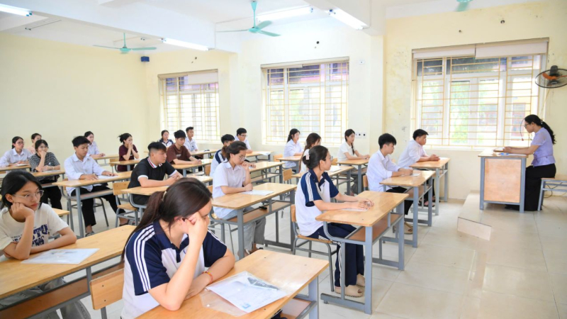 Giảm &iacute;t nhất 30% đầu mối cơ sở gi&aacute;o dục c&ocirc;ng lập