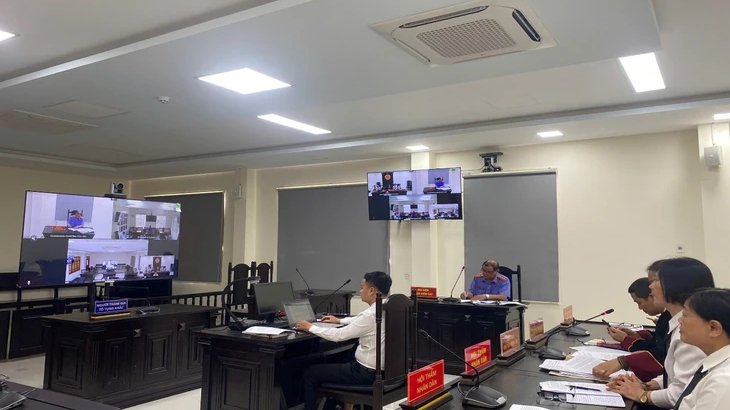 10 năm t&ugrave; cho bị c&aacute;o nổ s&uacute;ng bắn người Trước trung t&acirc;m Y tế x&atilde; Rờ Kơi 