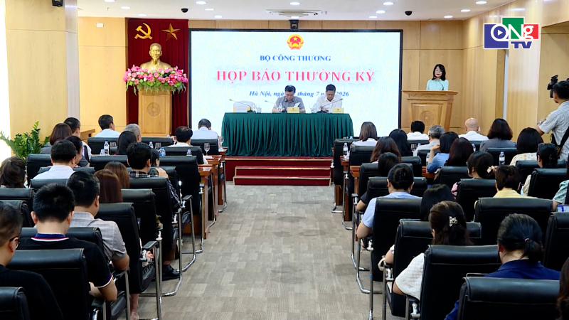Bộ C&ocirc;ng Thương nhận gần 300 phản &aacute;nh của người d&ugrave;ng xăng E10