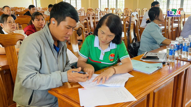 Hỗ trợ vay vốn - Tiếp sức ph&aacute;t triển kinh tế cho đồng b&agrave;o d&acirc;n tộc thiểu số