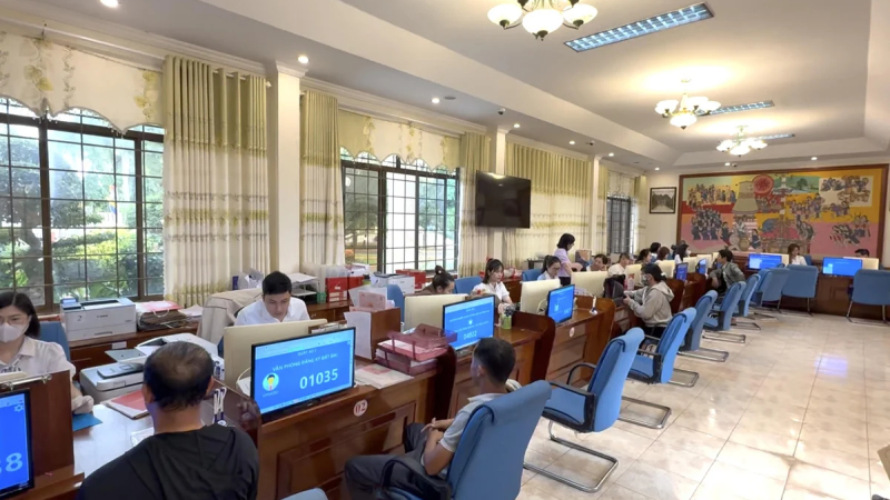 Hơn 85% hồ sơ thủ tục h&agrave;nh ch&iacute;nh được tiếp nhận trực tuyến 