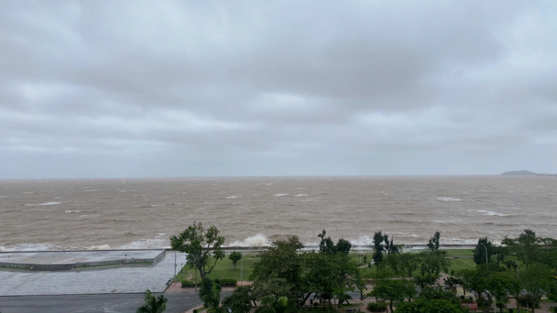 Biển Đ&ocirc;ng tiếp tục c&oacute; b&atilde;o, miền Bắc c&oacute; thể hứng mưa lớn
