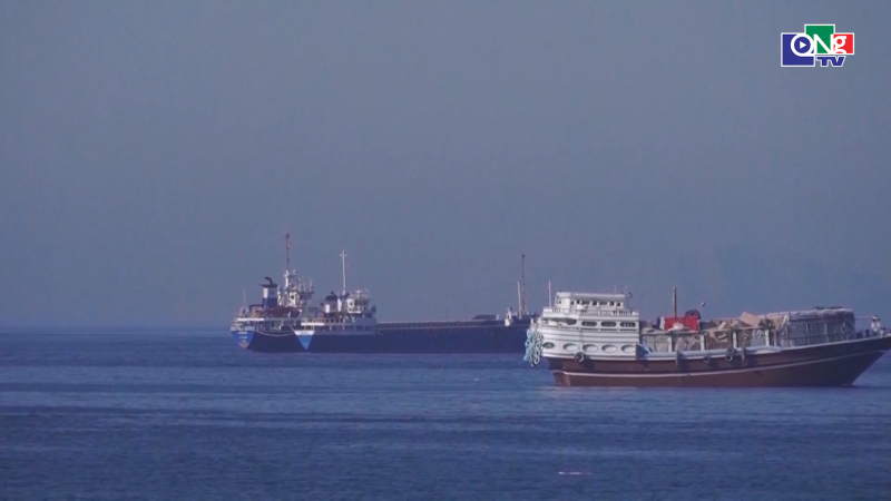Iran khẳng định vai tr&ograve; của Oman trong quản l&yacute; hoạt động qua eo biển Hormuz