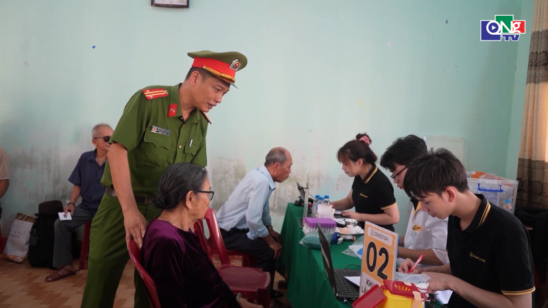 Thu nhận 303 mẫu ADN th&acirc;n nh&acirc;n liệt sĩ tại x&atilde; Nghĩa H&agrave;nh