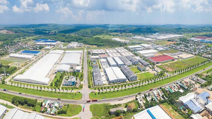 Quảng Ng&atilde;i thu h&uacute;t hơn 40.600 tỷ đồng vốn đầu tư mới trong 6 th&aacute;ng đầu năm 
