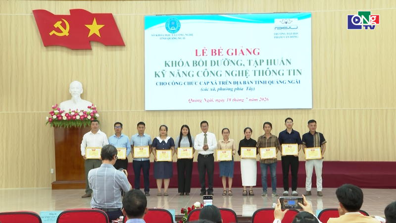Bồi dưỡng kỹ năng c&ocirc;ng nghệ th&ocirc;ng tin cho c&ocirc;ng chức cấp x&atilde;