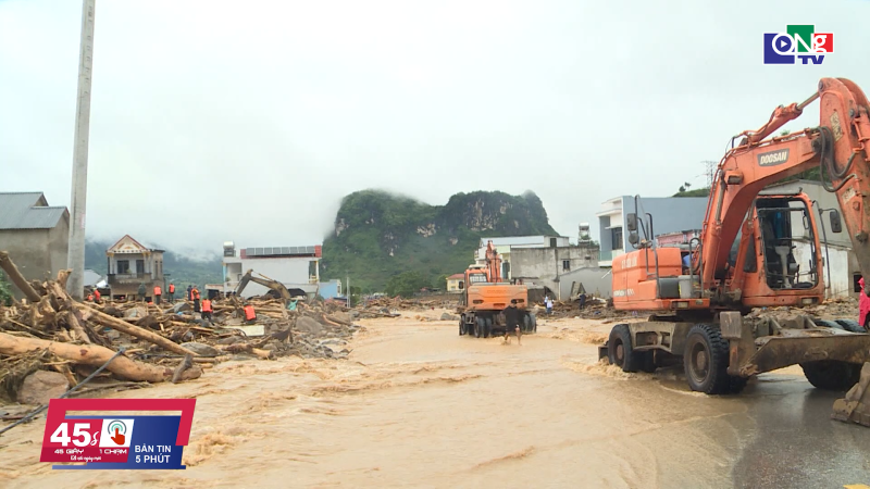 45 gi&acirc;y 1 chạm ng&agrave;y 21/7