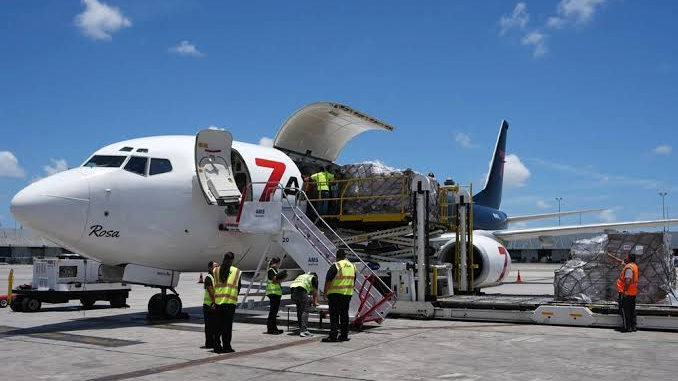 Mỹ triển khai phần đầu trong g&oacute;i viện trợ cho Cuba