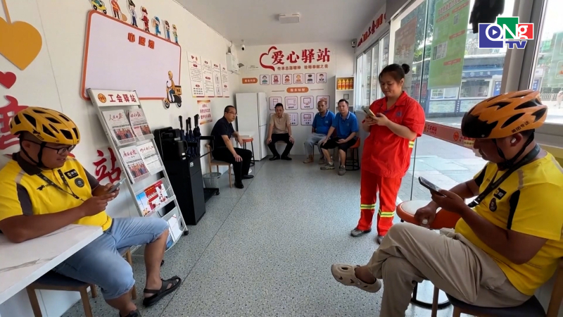 Trung Quốc thiết lập c&aacute;c trạm nghỉ cho người d&acirc;n tr&aacute;nh nắng