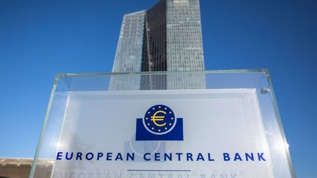 ECB giữ nguy&ecirc;n l&atilde;i suất