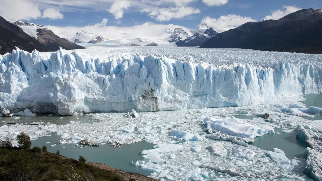 Sông băng Perito Moreno đã chuyển từ trạng thái tương đối ổn định sang xu hướng tan chảy kéo dài. Ảnh: Wikimedia Commons 