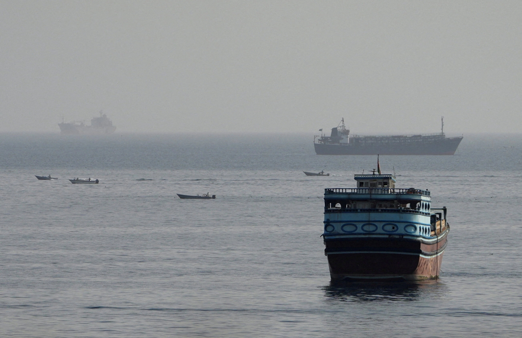 Eo biển Hormuz nhìn từ Musandam, Oman.
