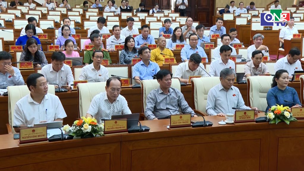 Quang cảnh kỳ họp.