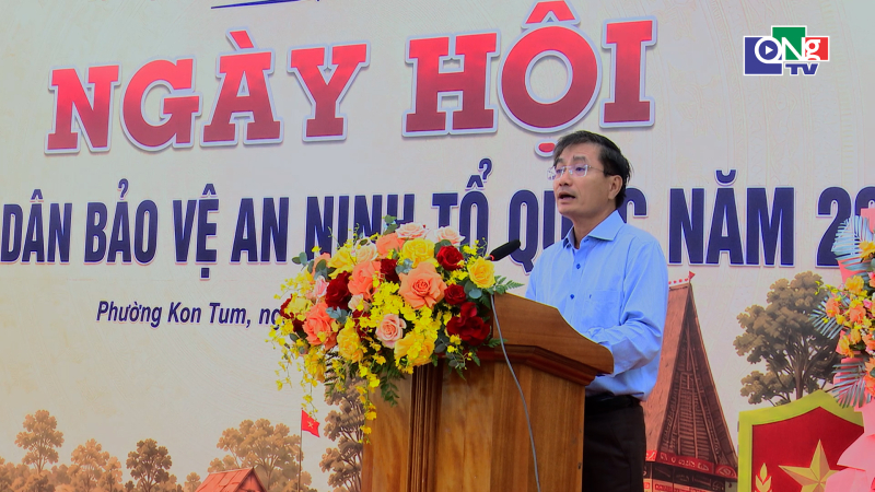 Ng&agrave;y hội to&agrave;n d&acirc;n bảo vệ an ninh Tổ quốc tại phường Kon Tum