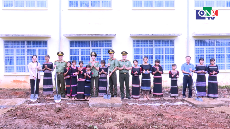 Khởi c&ocirc;ng x&acirc;y dựng c&aacute;c c&ocirc;ng tr&igrave;nh an sinh